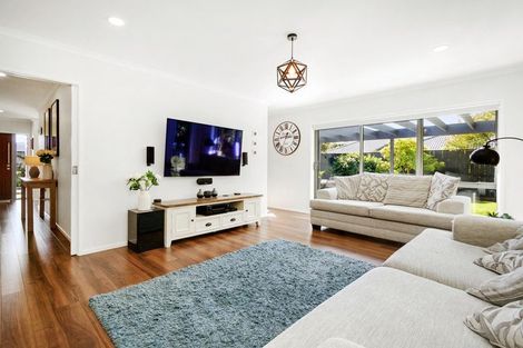 Photo of property in 175 Woodman Drive, Tawa, Wellington, 5028
