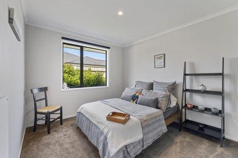 Photo of property in 24 Mahia Lane, Waikanae, 5036