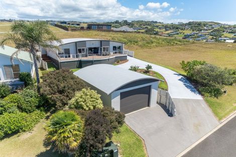 Photo of property in 14 Torsby Road, Coopers Beach, 0420