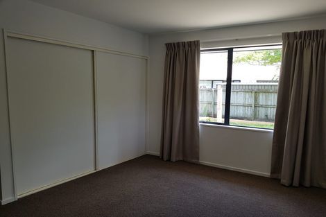 Photo of property in 2/90a Richardson Terrace, Woolston, Christchurch, 8023