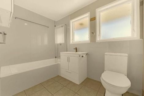 Photo of property in 9 Rata Street, Waiuku, 2123