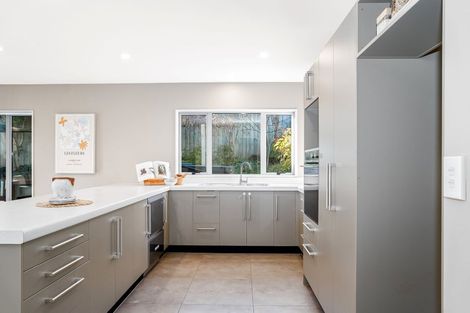 Photo of property in 6 Sumner Terrace, Aotea, Porirua, 5024