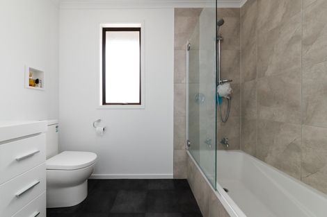 Photo of property in 6 Mercury Street, Milson, Palmerston North, 4414