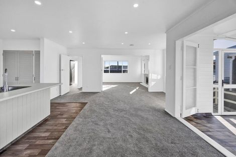 Photo of property in 28 Hunter Street, Hawera, 4610