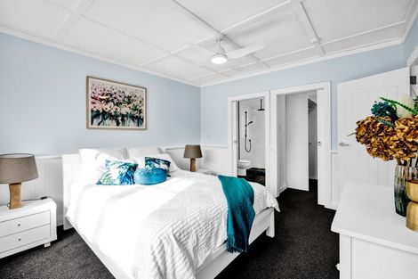 Photo of property in 16 Hector Place, Opunake, 4616