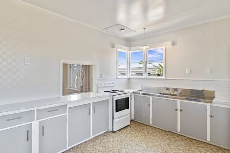 Photo of property in 3 Graham Street, Levin, 5510