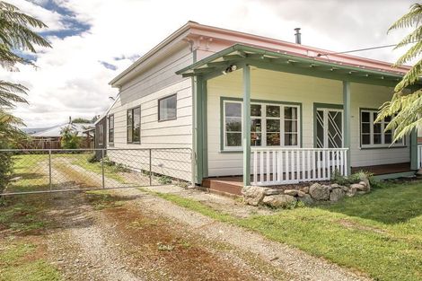 Photo of property in 149 Queen Street, Westport, 7825