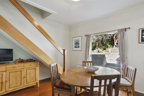 Photo of property in 159 Sutherland Road, Lyall Bay, Wellington, 6022