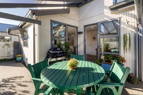 Photo of property in 5 Macaulay Street, Ahuriri, Napier, 4110