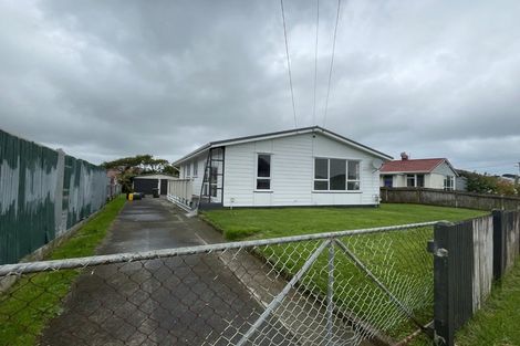 Photo of property in 27 Acourt Street, Hawera, 4610