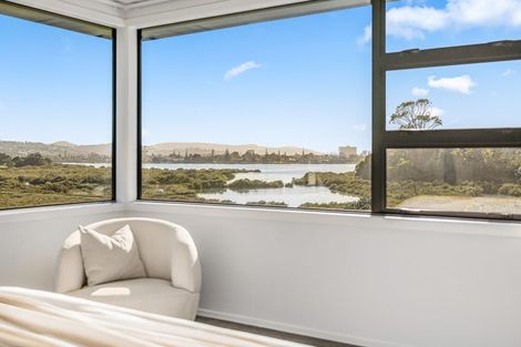 Photo of property in 8 Miran Lane, Red Beach, 0932
