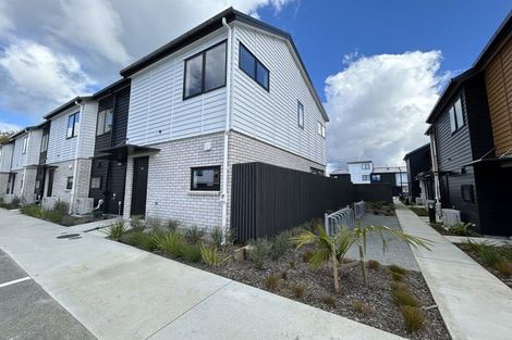 Photo of property in 11 Whati Lane, Henderson, Auckland, 0612