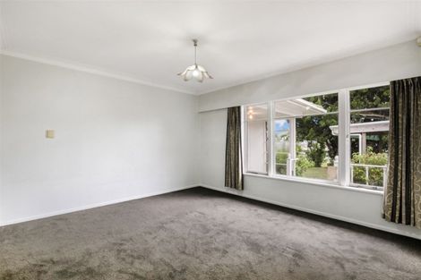 Photo of property in 2 Marne Road, Papakura, 2110