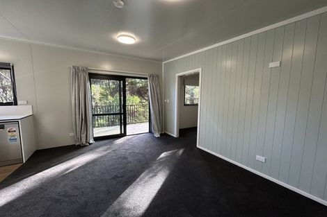 Photo of property in 33 Postgate Drive, Whitby, Porirua, 5024