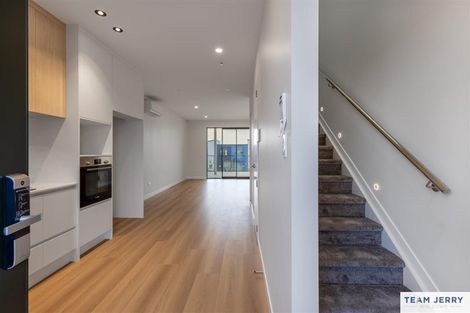 Photo of property in 31 Kuaha Road, Massey, Auckland, 0614