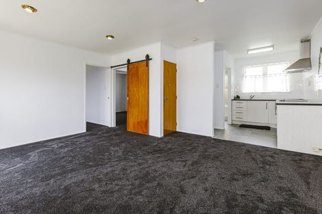 Photo of property in 2/6 Hill Road, Papatoetoe, Auckland, 2025