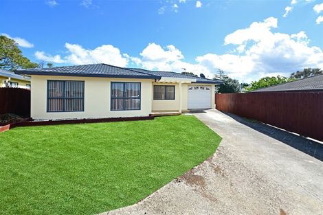 Photo of property in 1/13 Gray Avenue, Mangere East, Auckland, 2024