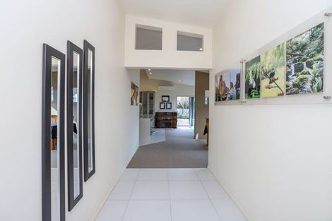 Photo of property in 106 Saint James Drive, Huntington, Hamilton, 3210