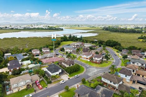 Photo of property in 37 Riverglade Parkway, Te Atatu South, Auckland, 0610