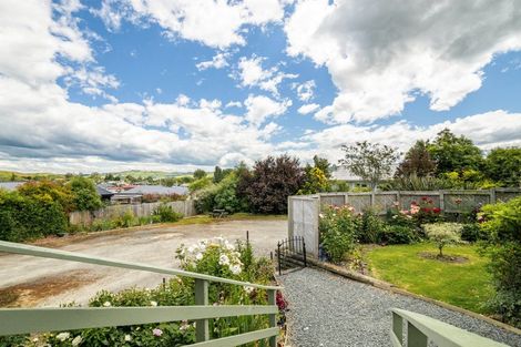 Photo of property in 35 Greenhithe Street, Waihola, Milton, 9073