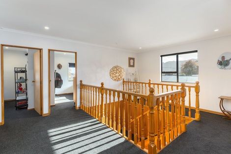 Photo of property in 55 Moeraki Road, Maoribank, Upper Hutt, 5018