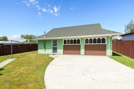 Photo of property in 46 Hillcrest Drive, Kelvin Grove, Palmerston North, 4414