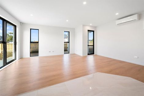 Photo of property in 10 Rorotu Avenue, Karaka, Papakura, 2113