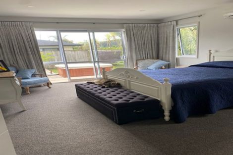 Photo of property in 153 Harbourside Drive, Karaka, Papakura, 2113