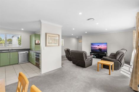 Photo of property in 98 Elizabeth Street, Riccarton, Christchurch, 8041