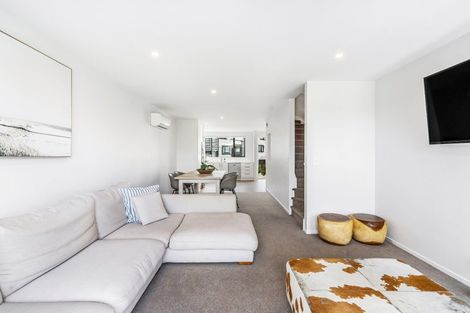 Photo of property in 6 Pottery Crescent, Hobsonville, Auckland, 0618