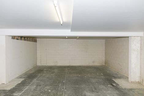 Photo of property in Victoria Villas, 23/35u Pirie Street, Mount Victoria, Wellington, 6011