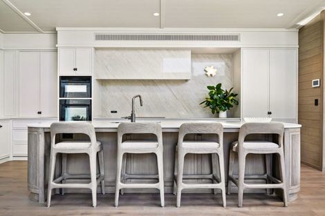 Photo of property in 10a Sunbrae Grove, Mount Maunganui, 3116