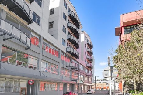 Photo of property in City Lodge, 507/115 Vivian Street, Te Aro, Wellington, 6011