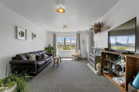 Photo of property in 16 Rosendale Avenue, Spotswood, New Plymouth, 4310