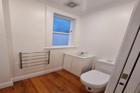 Photo of property in 14 Prince Street, Mount Victoria, Wellington, 6011