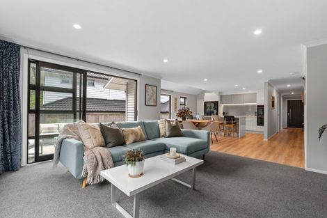 Photo of property in 12 Porokaiwhiri Street, Crofton Downs, Wellington, 6035