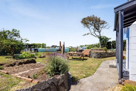 Photo of property in 38 Mcalpine Road, Hawera, 4672