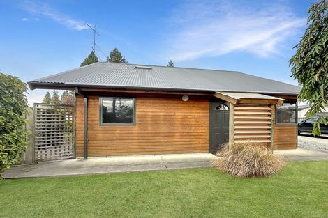 Photo of property in 32 Omahau Crescent, Twizel, 7901