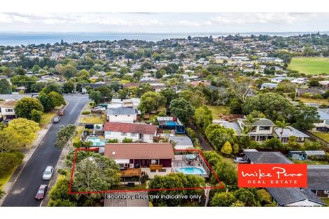 Photo of property in 7 Pokapu Street, Titirangi, Auckland, 0600