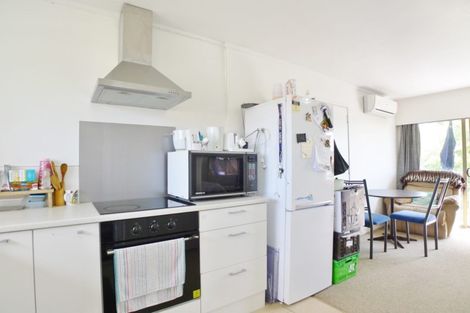 Photo of property in 8/126 Lynwood Road, New Lynn, Auckland, 0600