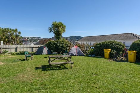 Photo of property in Rowena Hostel, 61 Ellice Street, Mount Victoria, Wellington, 6011