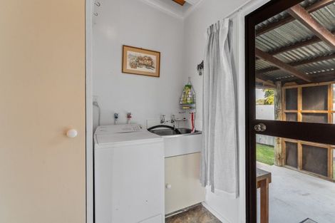 Photo of property in 17 Te Rauparaha Street, Otaki, 5512