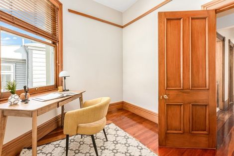 Photo of property in 46 Roxburgh Street, Mount Victoria, Wellington, 6011