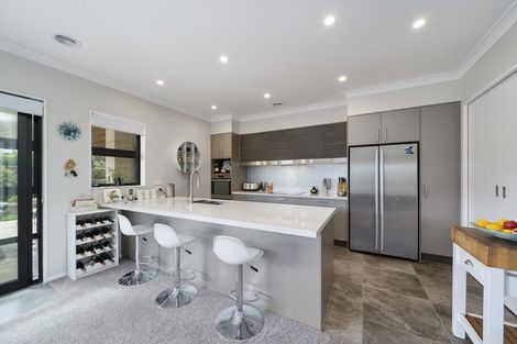 Photo of property in 14 Taranui Way, Paraparaumu Beach, Paraparaumu, 5032