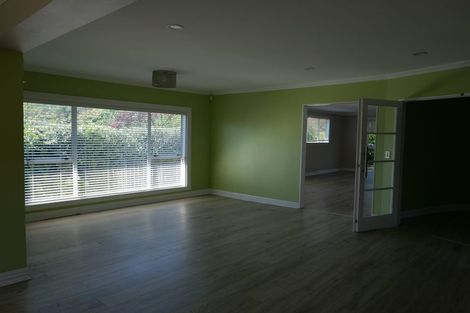 Photo of property in 10 Karu Crescent, Waikanae, 5036