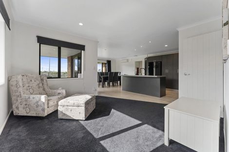 Photo of property in 30 Montague Grove, Stratford, 4332