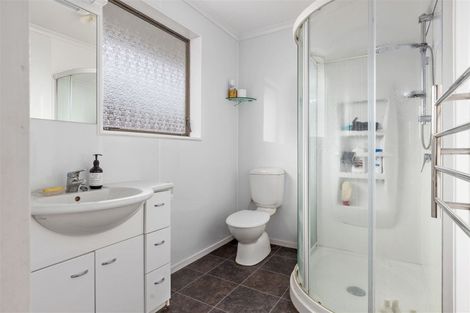 Photo of property in 32 Gordon Street, Woodville, 4920