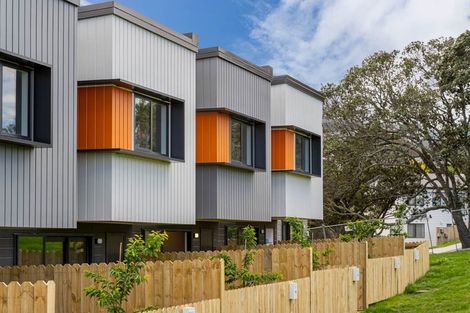 Photo of property in 198a Forrest Hill Road, Forrest Hill, Auckland, 0620