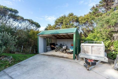 Photo of property in 1559 Pataua Road North, Pataua North, Whangarei, 0175
