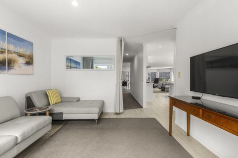 Photo of property in 115b Oceanview Road, Mount Maunganui, 3116